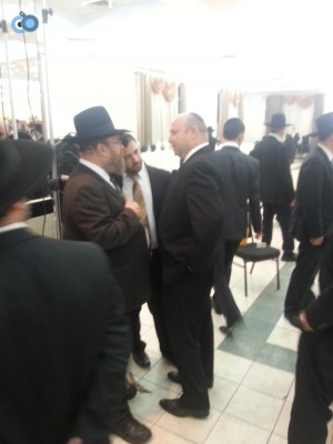 עזבת או לא עזבת? מה היה שם? נחשוני מתחקר את גיל שפר על העזיבה של משרד ראה"מ, בחתונת לופוליאנסקי