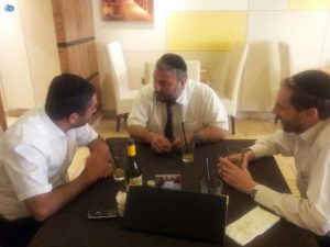 ועכשיו עליך. אבוטבול וועקנין