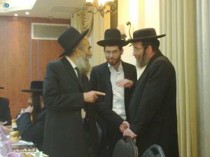 "כמה עזבו את חדרה"? - הרב בלוי עם ראש הישיבה