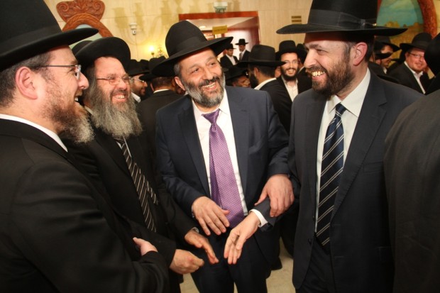יפה רבי אריאל, שמעתי שאתה פוררש! - צילומים: יעקב כהן