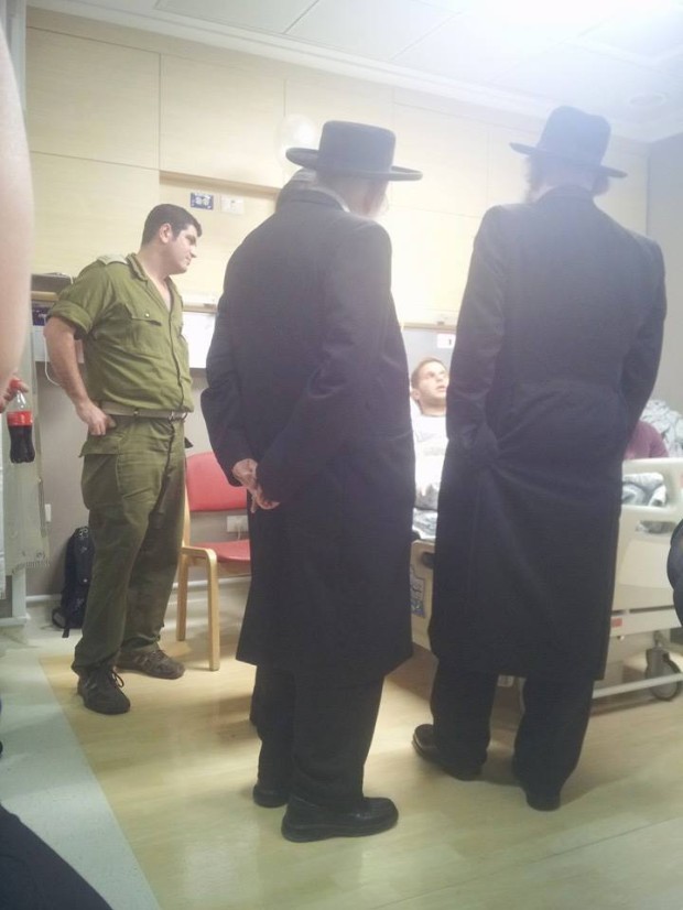 קידוש השם - האד' מקרלין בבית החולים - צילום: דוסים